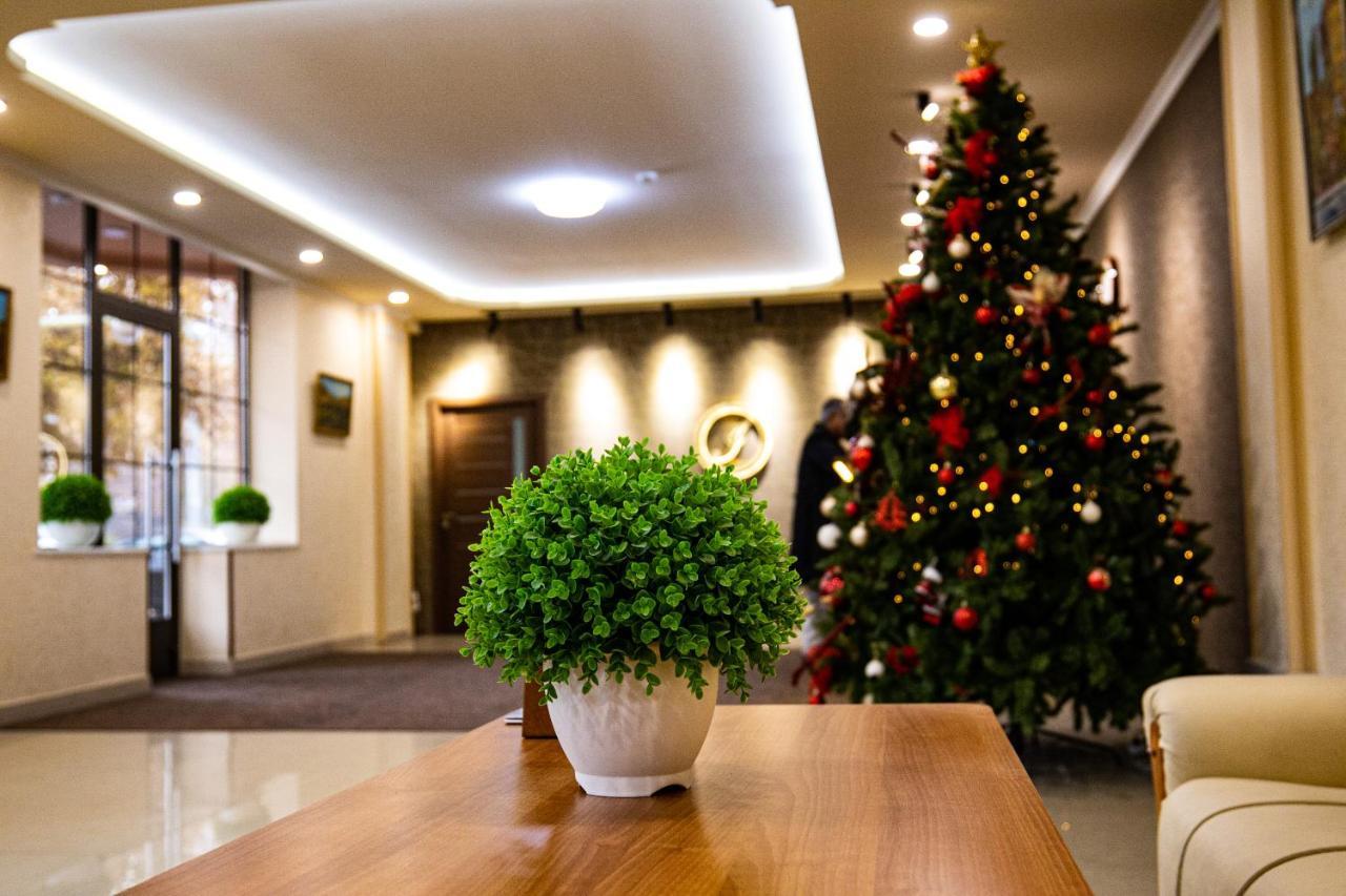 Inga Hotel Ереван Экстерьер фото