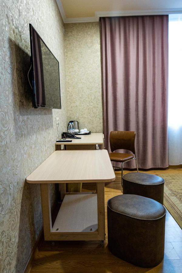 Inga Hotel Ереван Экстерьер фото